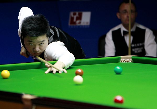 人盯混合 人盯混合